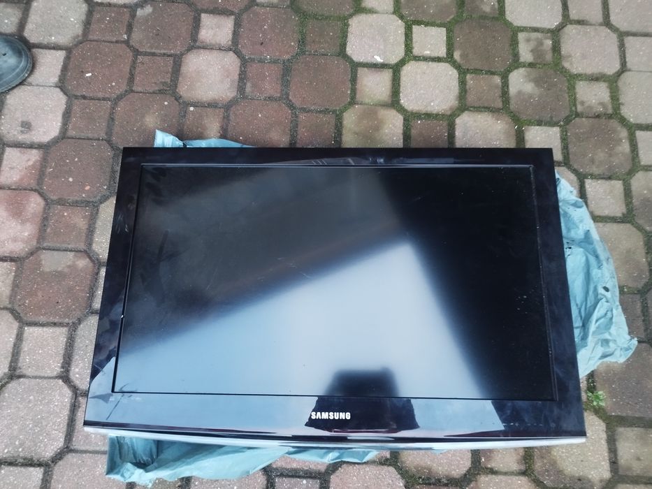 Telewizor Samsung 32 cale uszkodzony