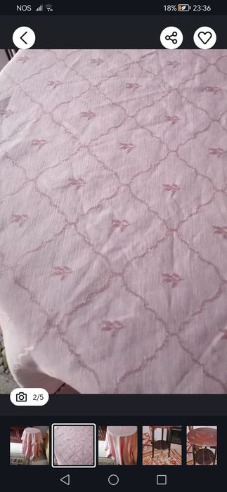 Camilha/mesa+Várias toalhas de renda próprio para mesas redondas