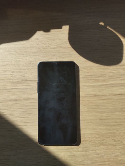 Samsung A20s com capas