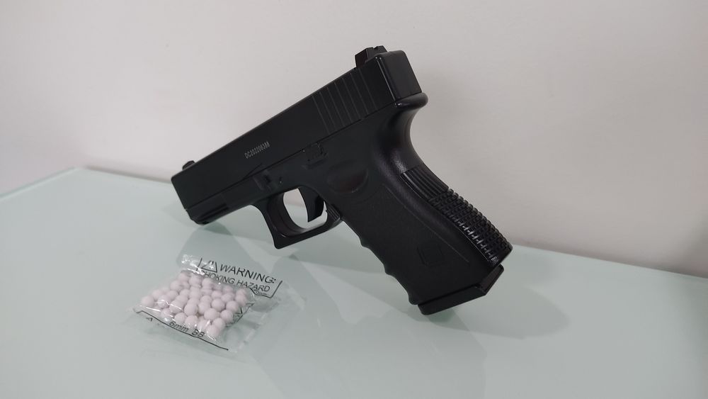 Pistola Airsoft Glock 19 Full metal (NOVA)