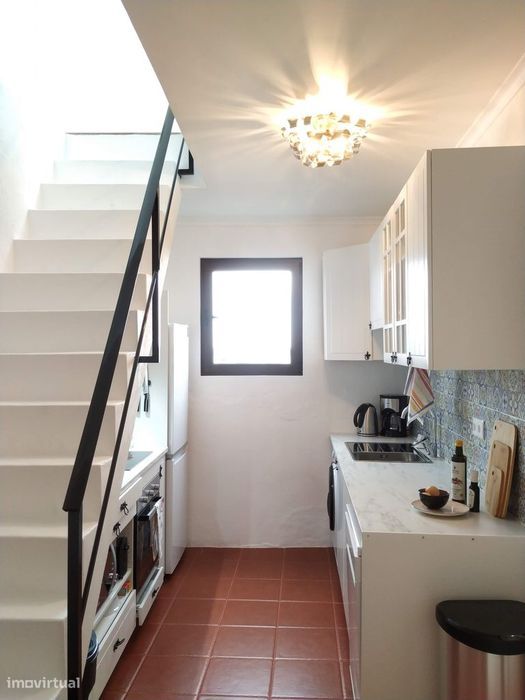 Elegant Turn-Key 2-Bed w/ Stunning Roof Terrace in Estremoz, Alentejo