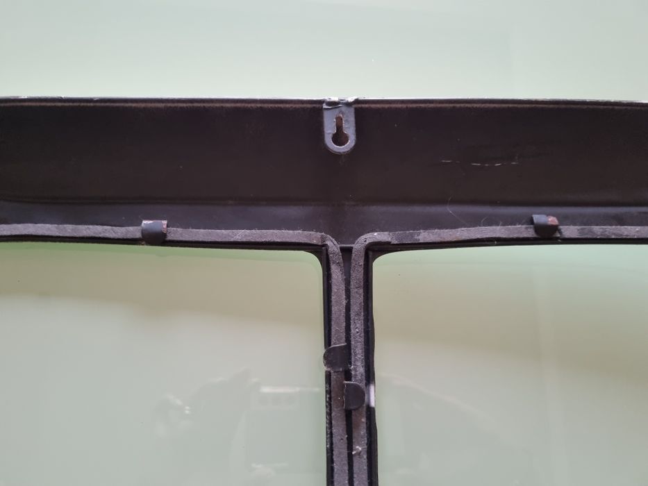 Decoração de parede que pode ser usada também como moldura. Frente de uma volkswagen clássica
