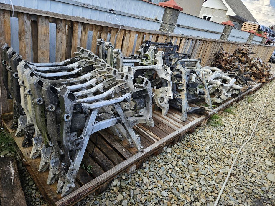 Підрамник Балка БМВ Е38 Е39 Е46 Е53 Е60 Е61 Е65 Е66 Е70 Е71 Е83 Е90