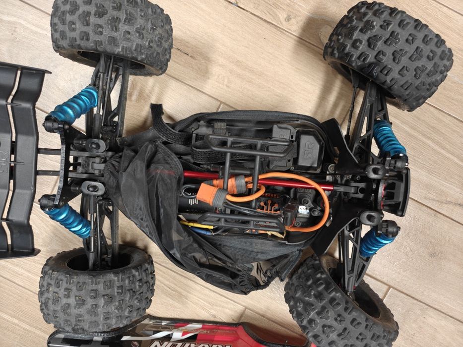 Arrma Kraton 6S V5 - samochód sterowany