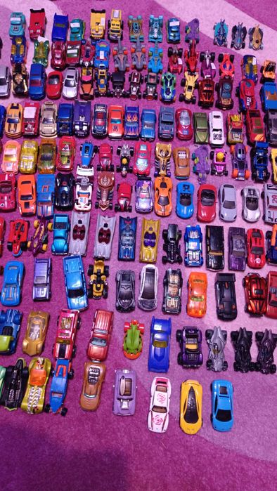 Машинки hot wills