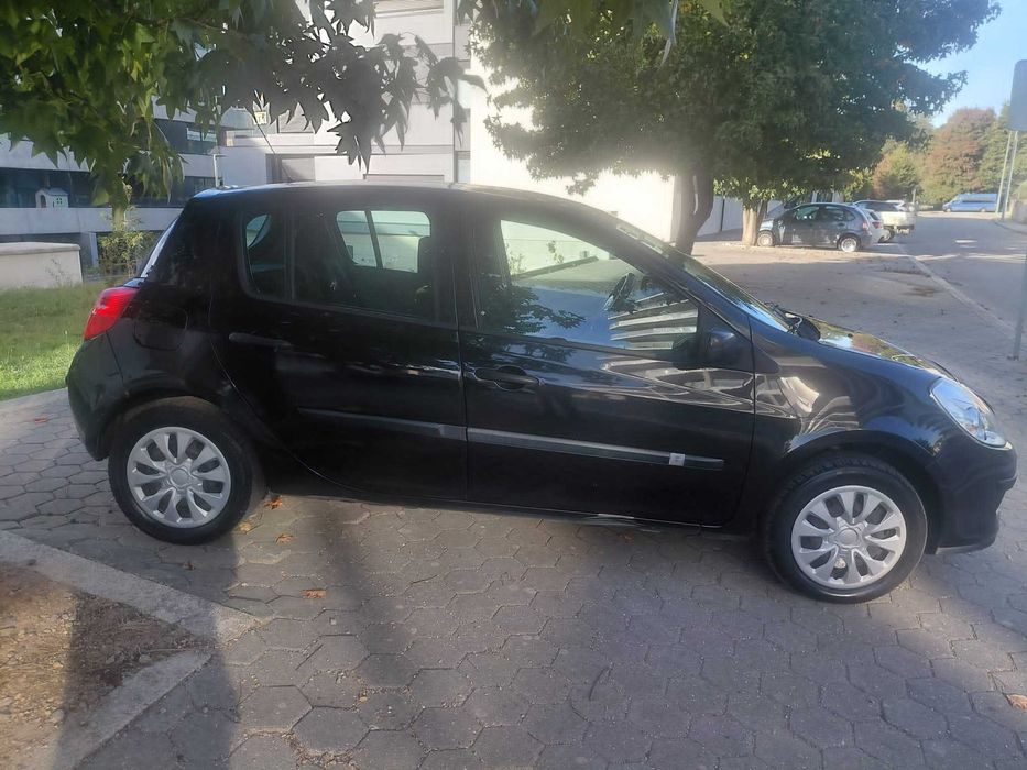 Renault clio 1.2 — photo 3