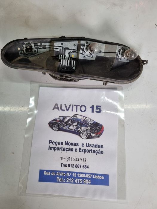 suporte da lâmpada de trás Peugeot 107  2012 - direito