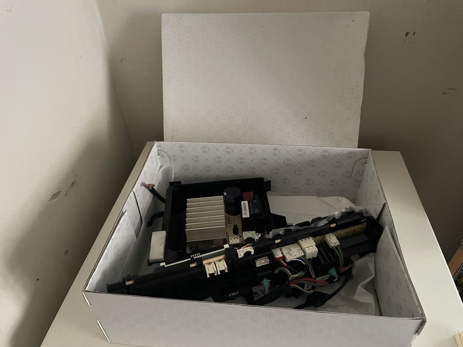 Плата і модуль пральноі машинки.. Beko”