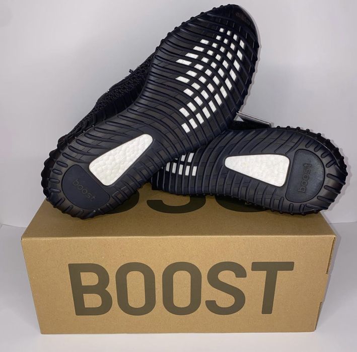Yeezy boost 350 V2