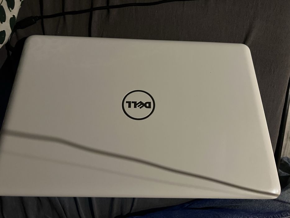 Laptop - Inspiron 5567