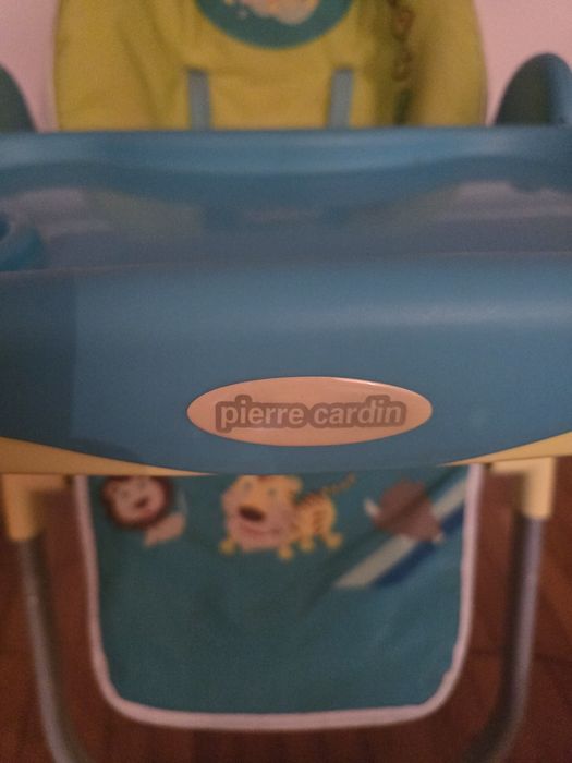 Cadeira papa bebé Pierre Cardin