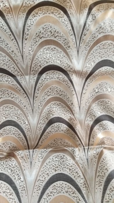 Шторы, плотные, состояние отличное.