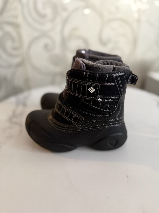 Ботінки Columbia , розмір 10 usa