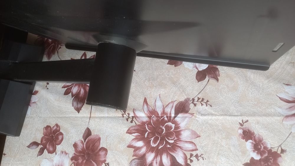 Кронштейн под телевизор