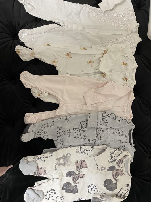 Лот речей на дівчинку 0-3 місяці ( 33 речі)