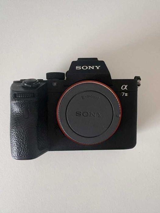 Sony Alpha A7 III (ILCE-7M3) Full Frame - Excellente estado!