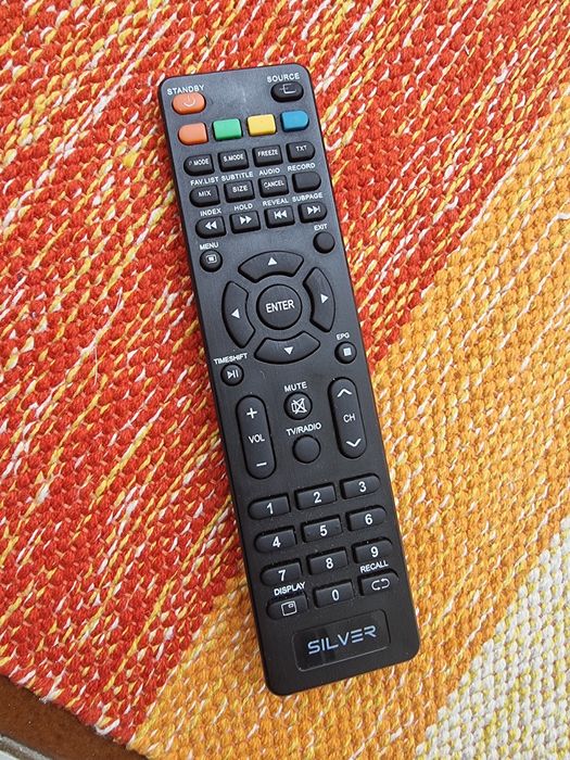 Televisão Silver de 32 polegadas