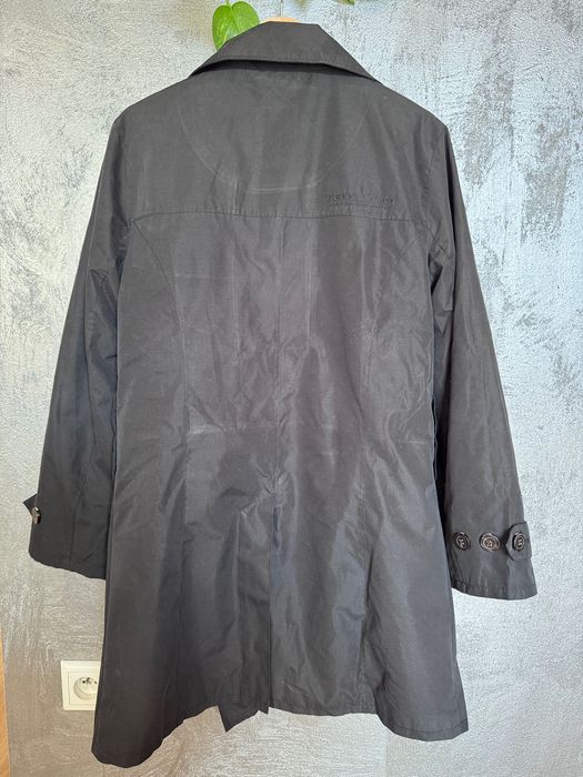 Czarny krótki płaszczyk - prochowiec