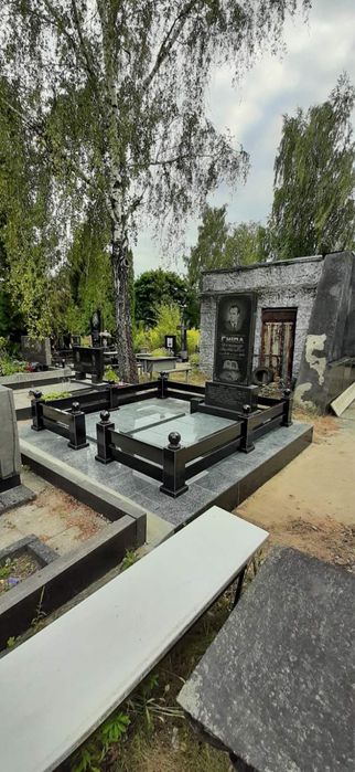 Вироби з граніту. Пам’ятники