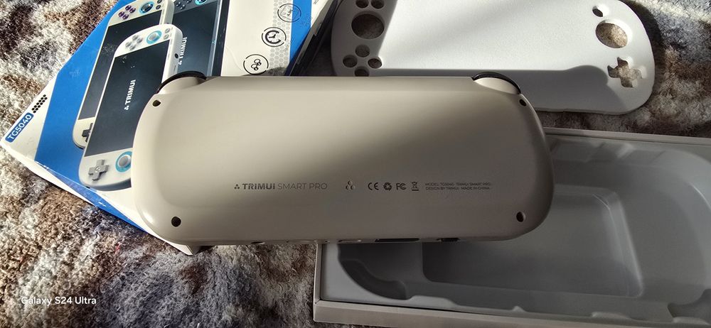 konsola do gier Trimui smart pro