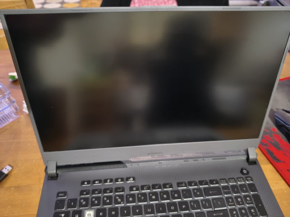 ROG STRIX G17 R7-5800H/32GB/1TB/WIN11/3060/144hz  gwarancja do 03.27!