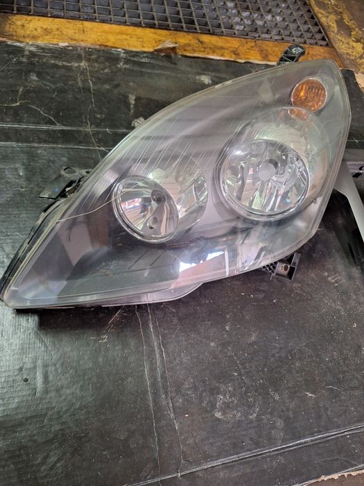 Zafira b Reflektor