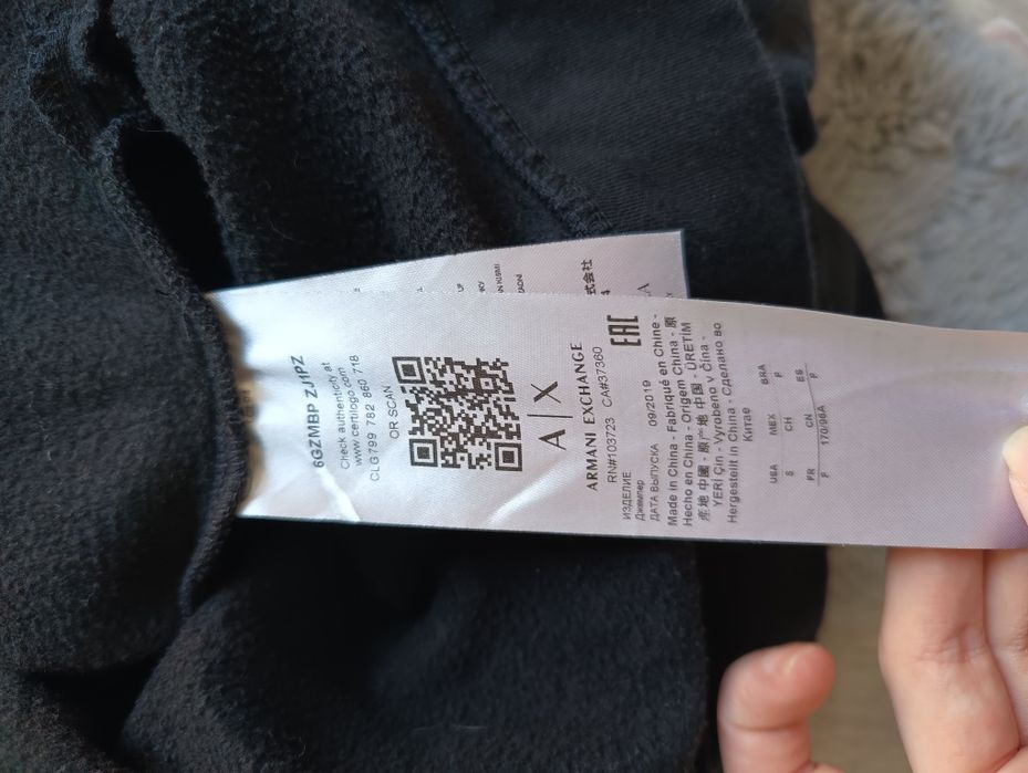 Czarna bluza S 36 Armani Exchange premium z kapturem logowana logo 3d