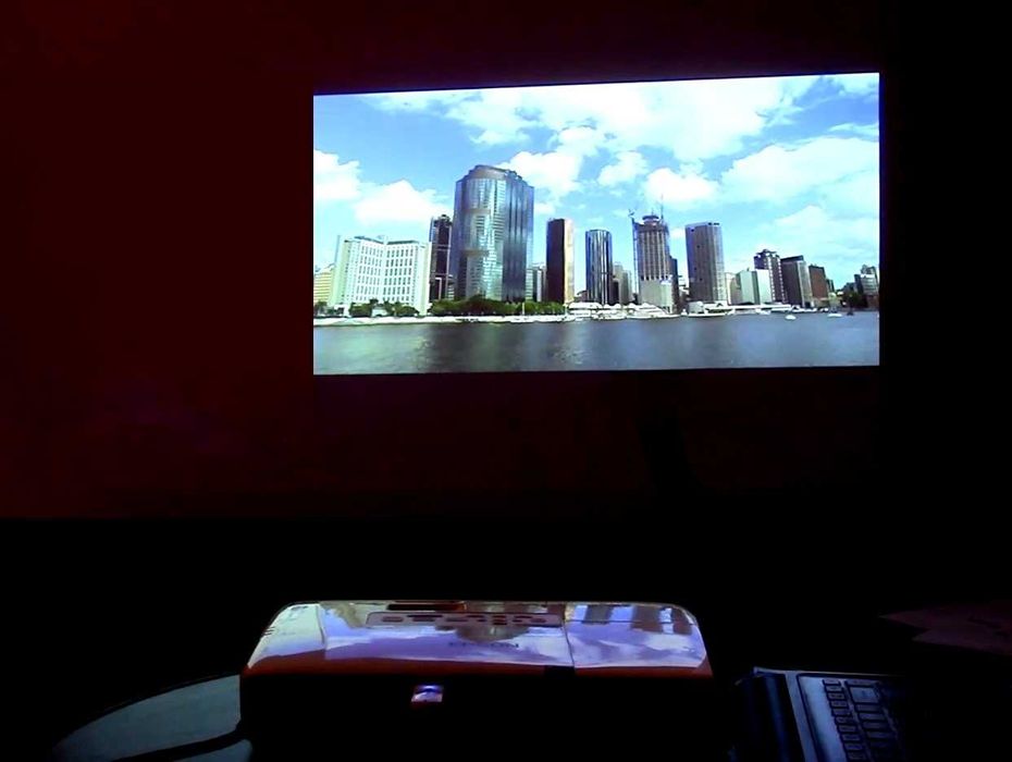 Projektor multimedialny Epson SLIM 3LCD WiFi HDMI EB-1776W Pilot Mocny