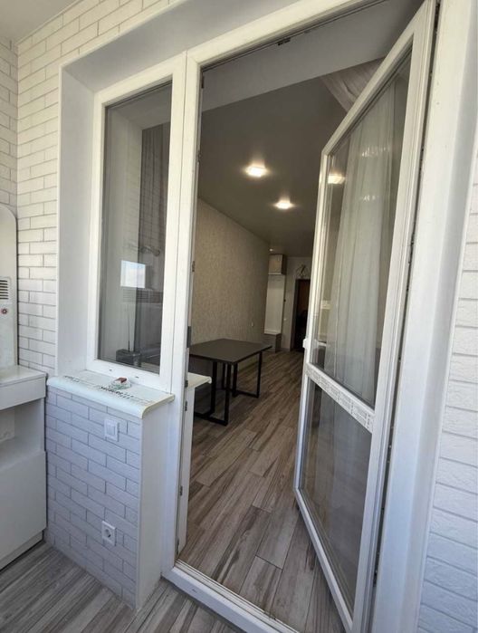 Продам 2 км/ ЖК Миру 3/57м/ З ремонтом/