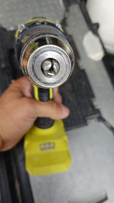 Aparufusadora Ryobi PBLHM101 18volts One+ Brushleess