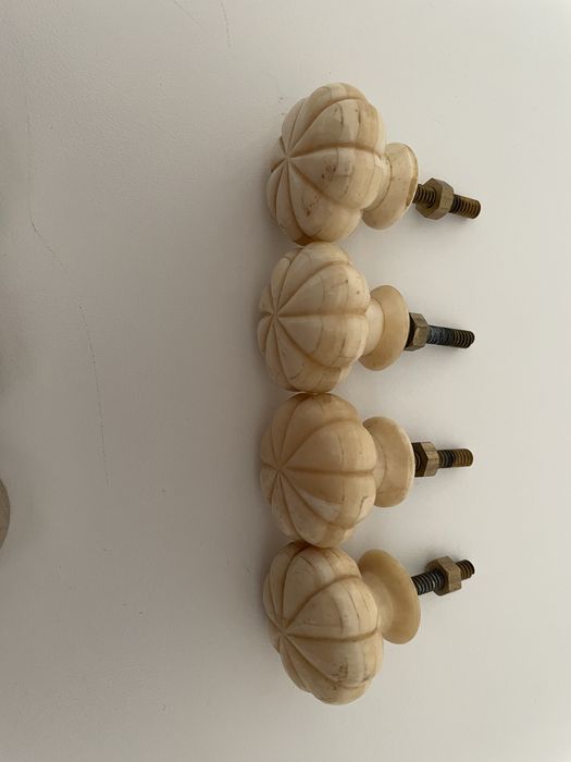 Puxadores de porcelana pintados de vidro e outros