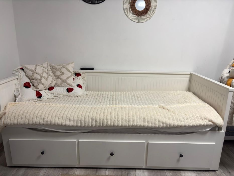 Łóżko HEMNES z materacami