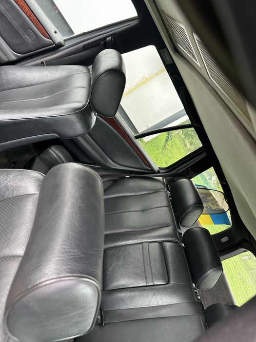 Mercedes-bens e220 1998рік автомат 7 місьць avangarde 311 тис. Км. Пробіг ориг.