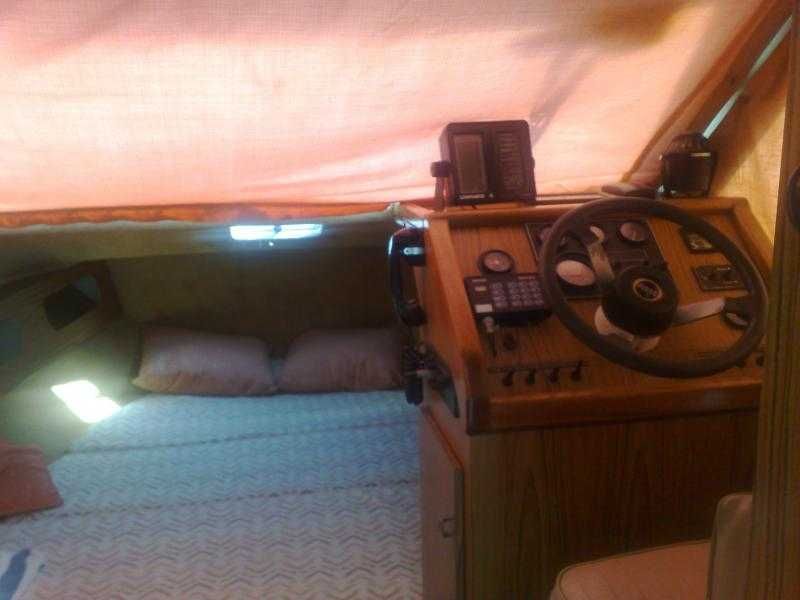 Jacht motorowy motorowka Hausboot ACM 660  oszczedny  diesel 140ps