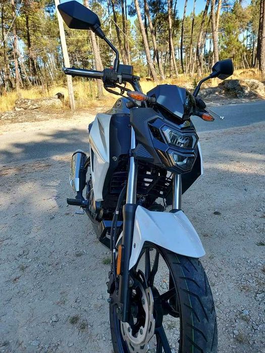 Motociclo Sym NHX 125cc