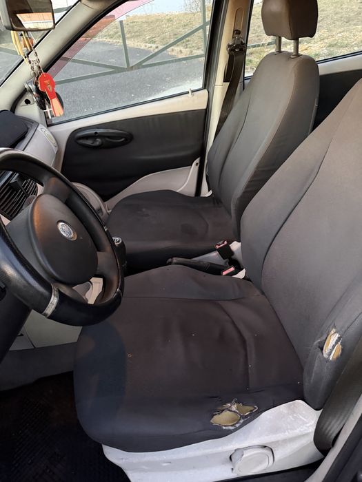 Fiat punto 1.3 multijet 2003 muito economico 5 portes direçao assitida bom preço — photo 5