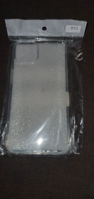 Etui przezroczyste do iPhona 13 - NOWE