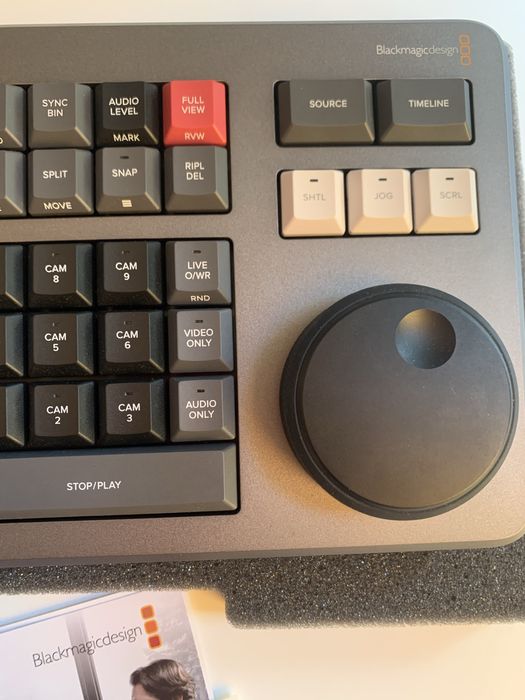 DaVinci Resolve Speed Editor