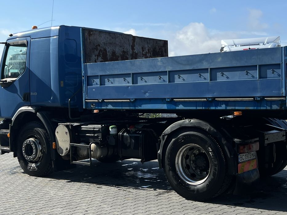 Volvo FE340 з маніпулятором