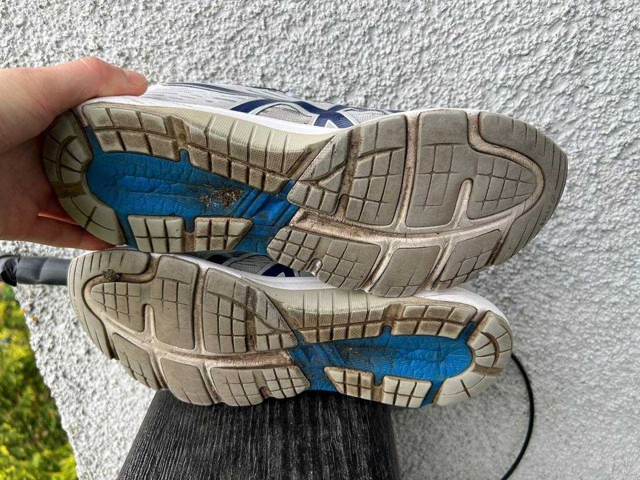 Кросівки ASICS GT-1000