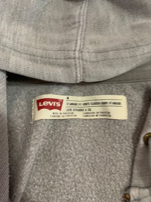 Кофта Levi’s продати