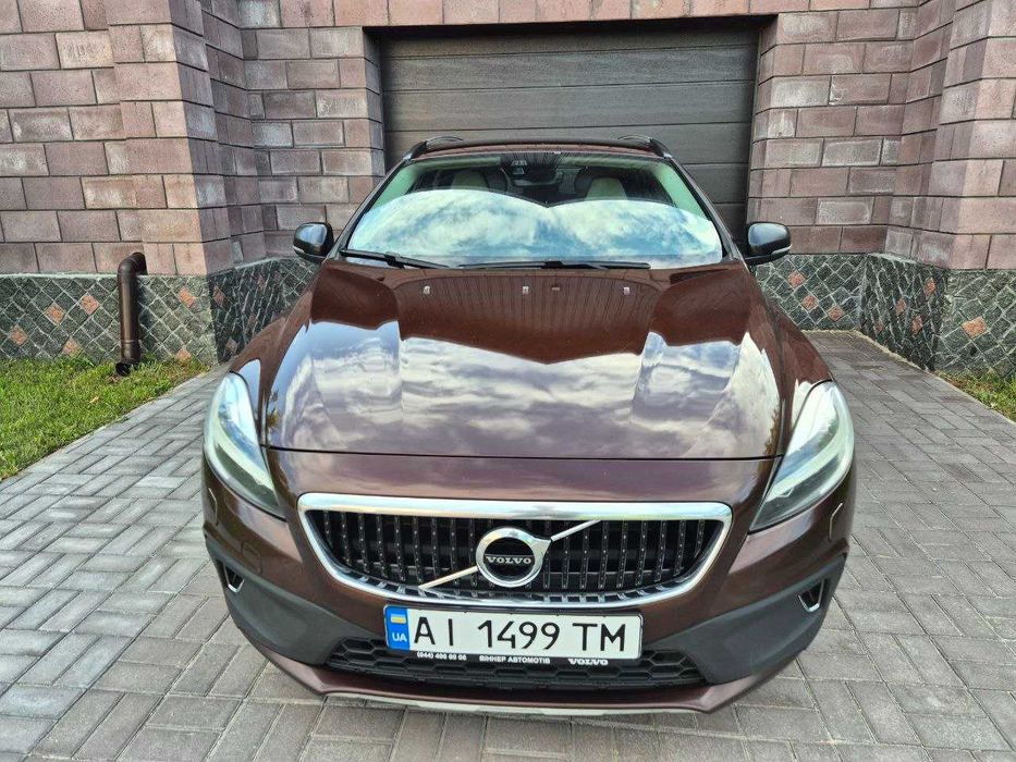 Автомобіль Volvo V40 Cross Country 2018