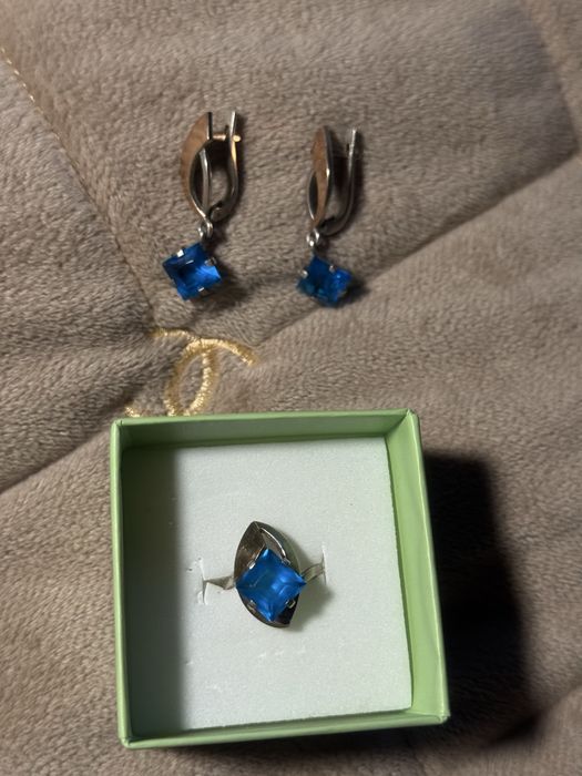 Комплект срібний з золотими пластінами з топазом