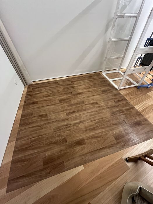 Pavimento vinilico 2x2m