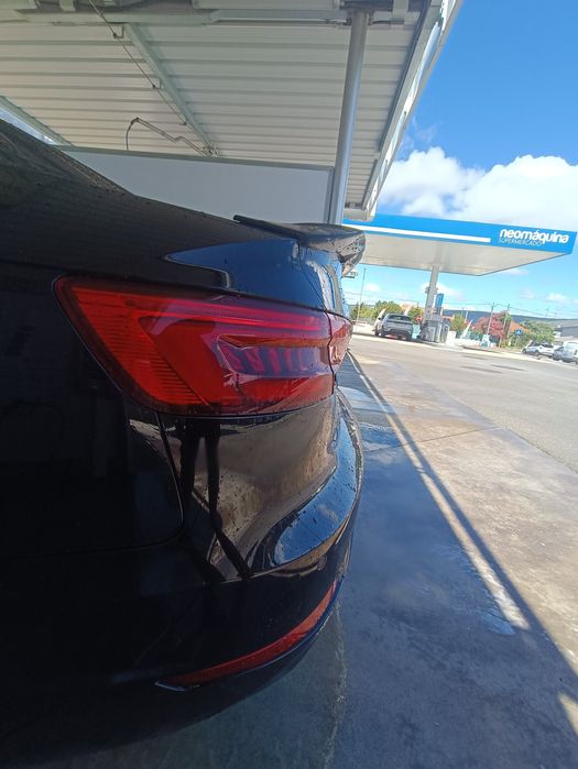 Audi A4 2.0 tdi S line limousine