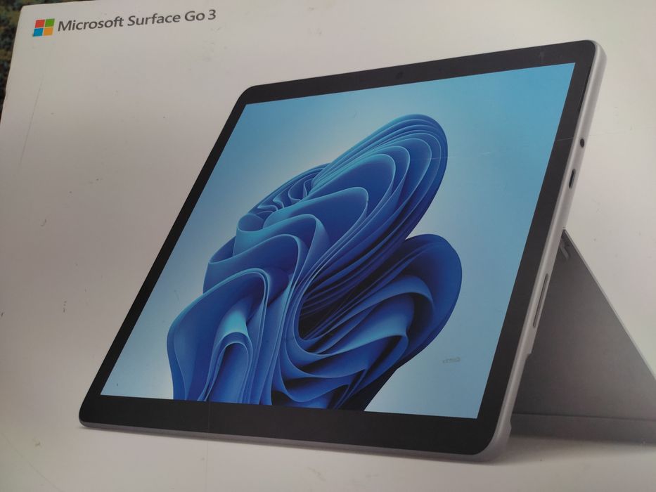 Tablet Microsoft Surface Go 10,5 cala 4/64Gb  windows 11 nowy