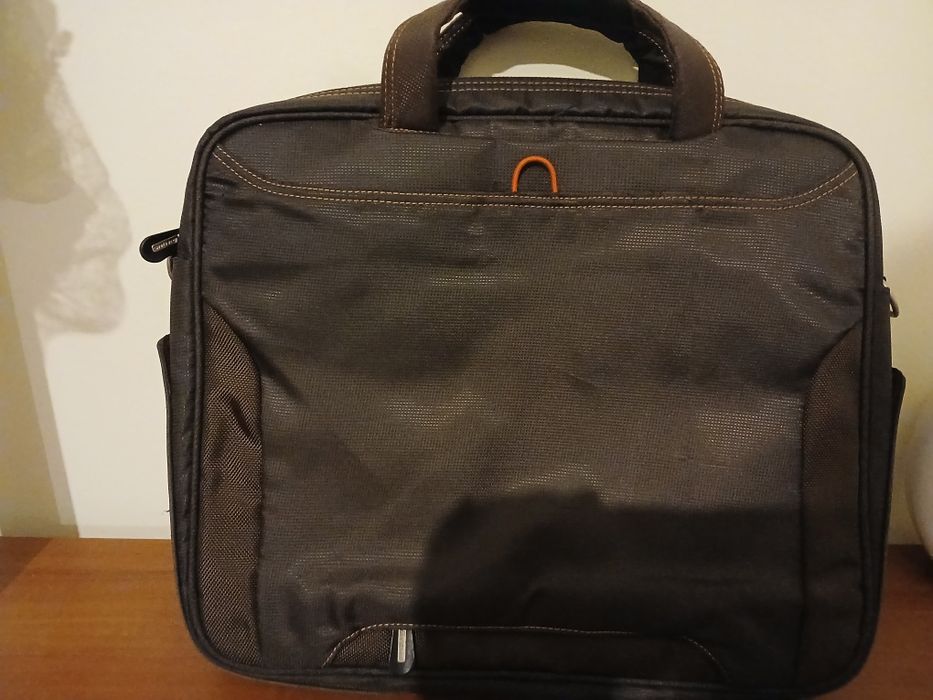 Mala portátil marca Targus