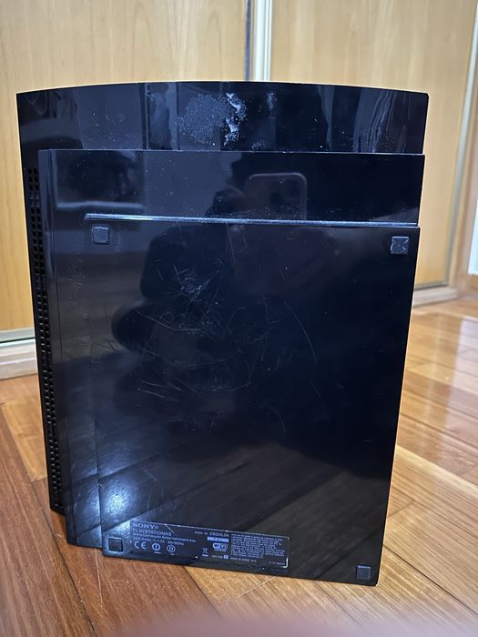 Playstation 3 + 5 jogos