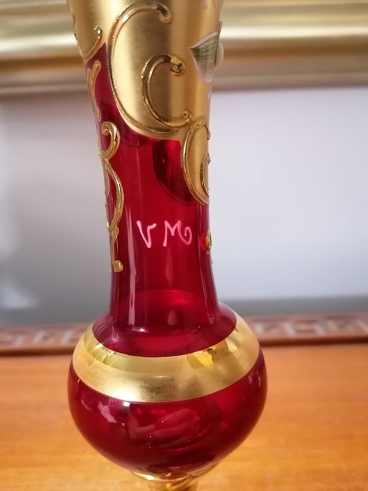 Delicada Jarra assinada, em Vidro Murano