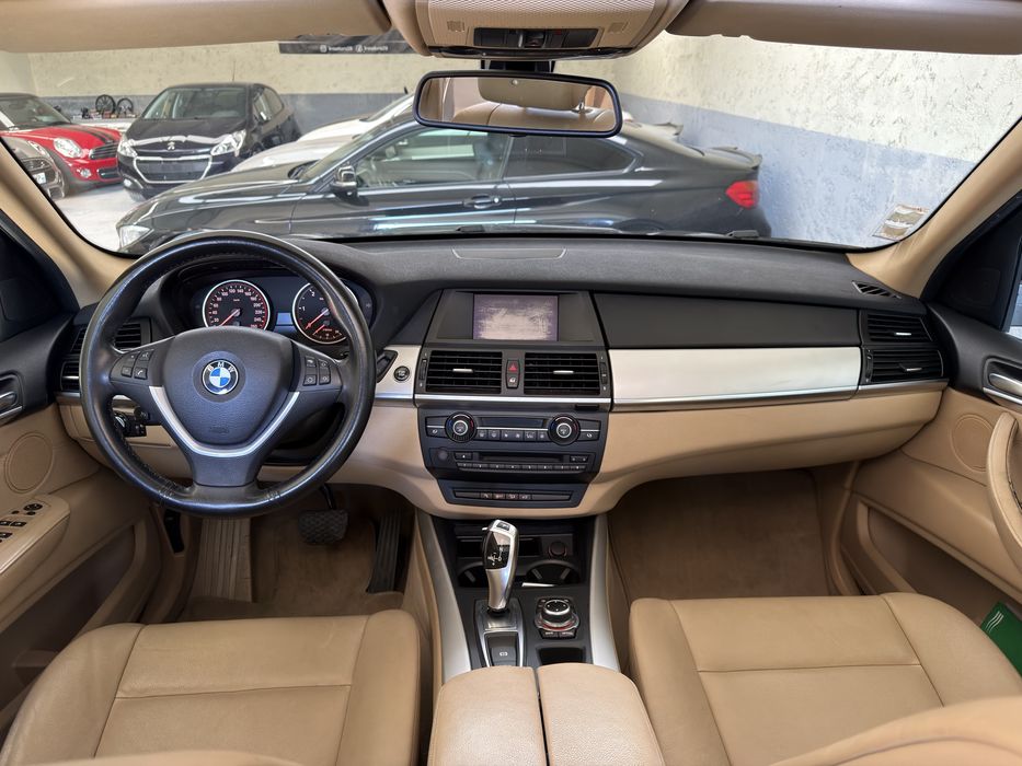BMW X5 3.0d xDrive 7 lugares - Desde 269€ Mês